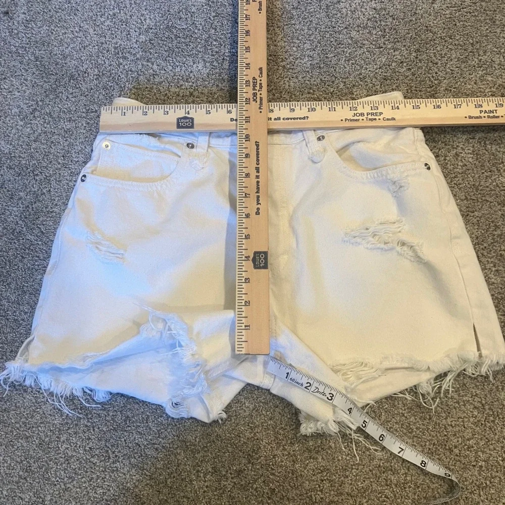 Free People Makai Cut Off White Distressed High Rise Denim Shorts Size 29 Beach